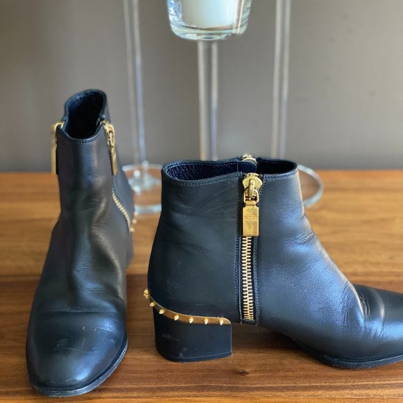 Black Spiked Alexander McQueen Ankle Boots - Picture 1 of 9